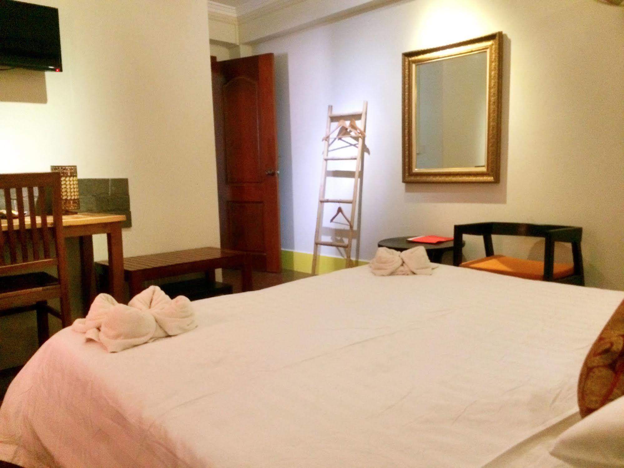 The Cashew Nut Villas Siem Reap Ngoại thất bức ảnh